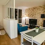 Superb And Modern Apartment Near Motte-Picquet!