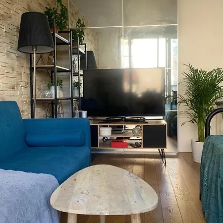 Superb And Modern Near Motte-picquet! Paris