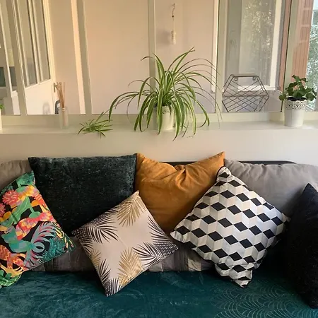 Superb And Modern Near Motte-picquet! Paris